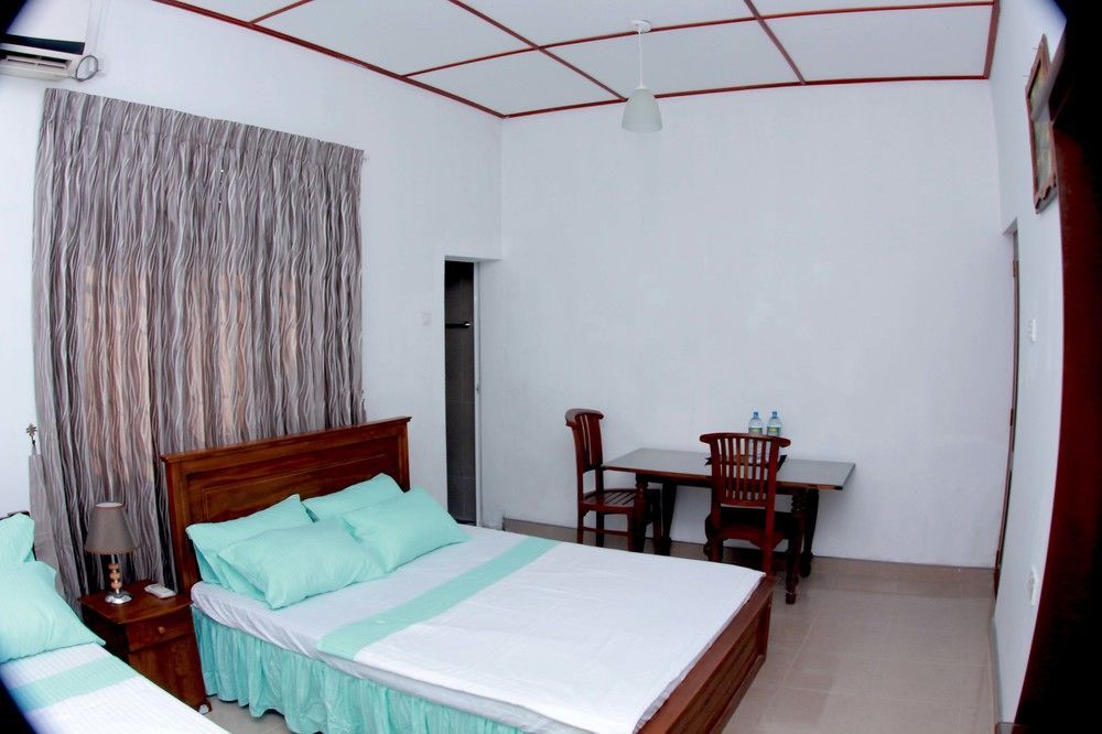 The Hermitage Negombo Kurana Katunayaka Exteriör bild