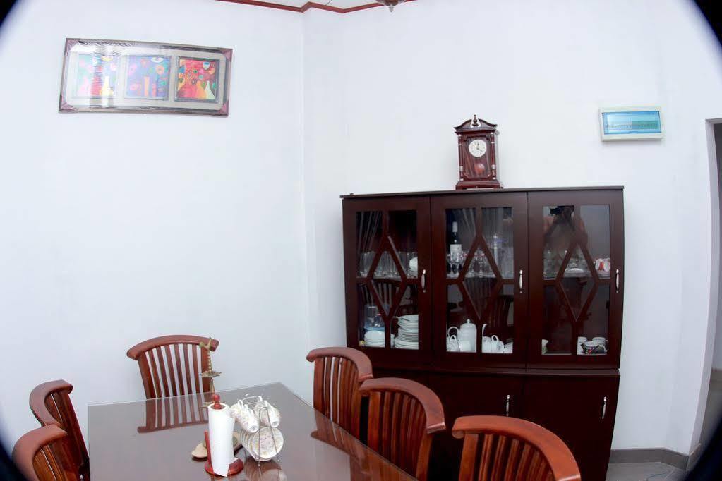 The Hermitage Negombo Kurana Katunayaka Exteriör bild