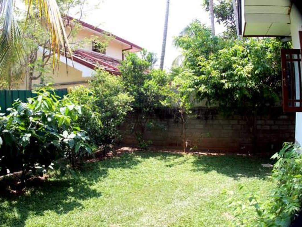 The Hermitage Negombo Kurana Katunayaka Exteriör bild